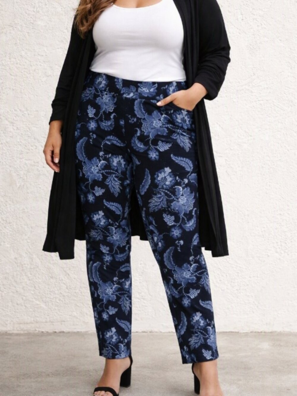 Chico’s Navy Blue Floral Print Stretch Pull-On Jeggings Jeans 14 Boho Chic Comfy